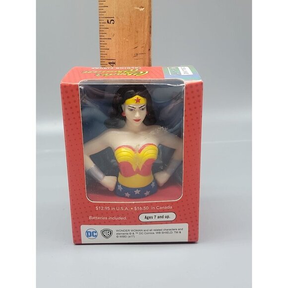 Wonder Woman Talking Figure and Illustrated Book by Running Press NEW Sealed - Picture 8 of 8